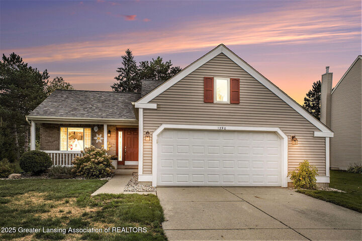 Property Photo:  1290 Calumet Drive  MI 48820 