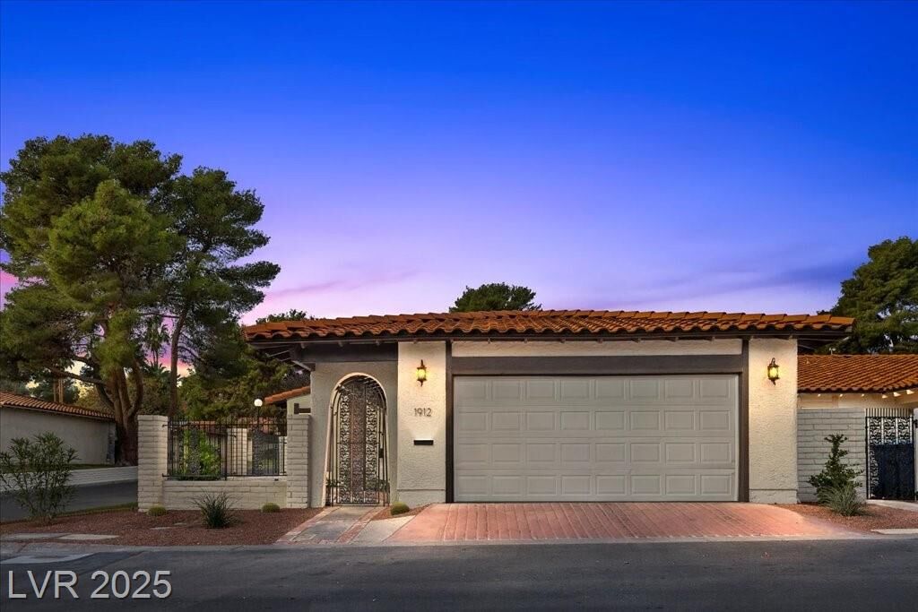 Property Photo:  1912 Plaza De La Cruz  NV 89102 