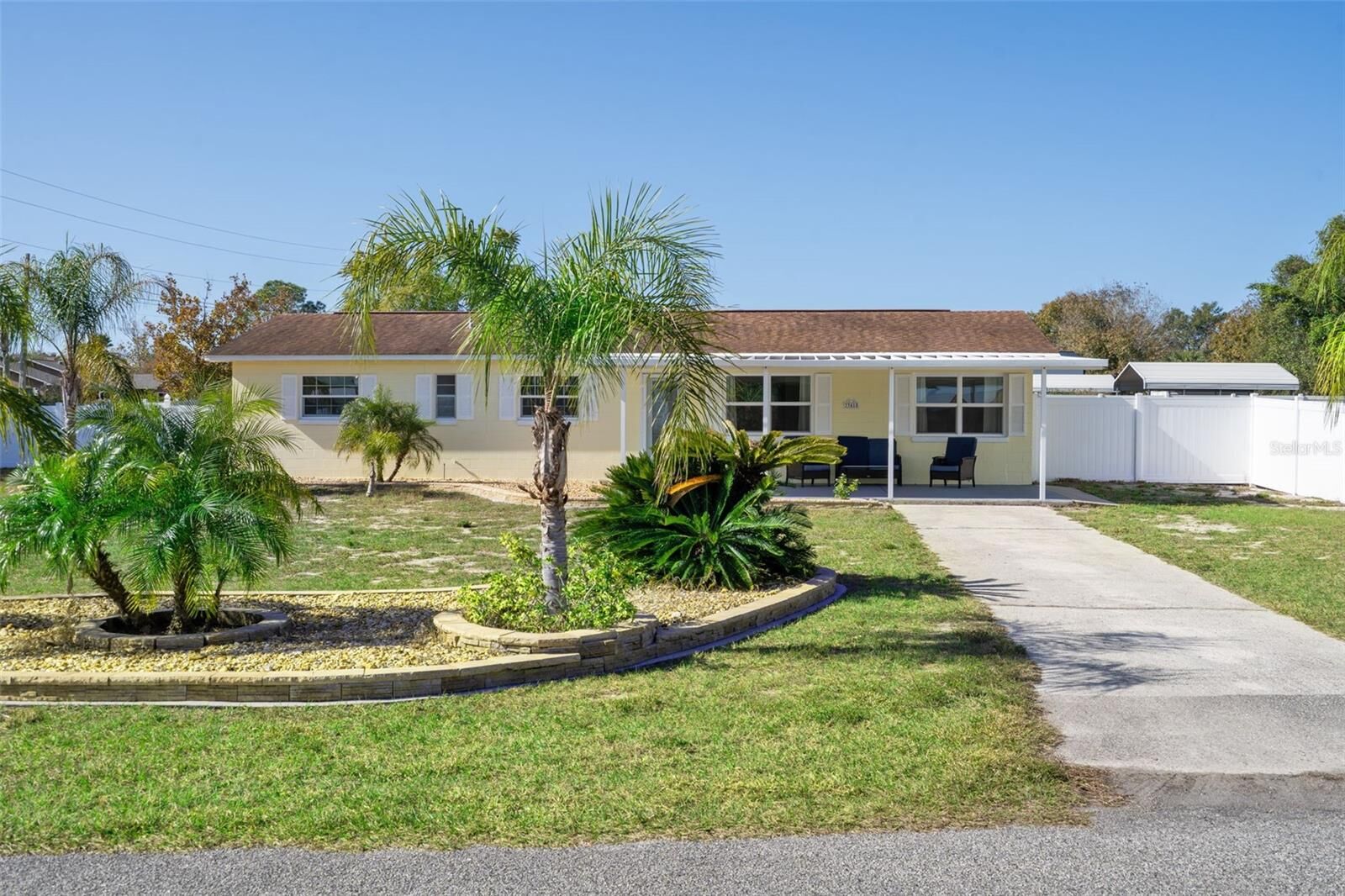Property Photo:  33415 Picciola Drive  FL 34731 