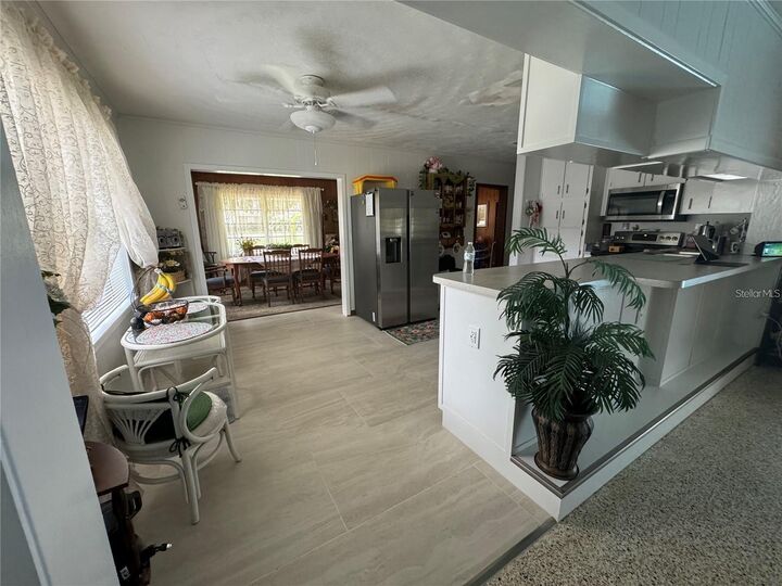 Property Photo: 200 S Main Avenue FL 34715