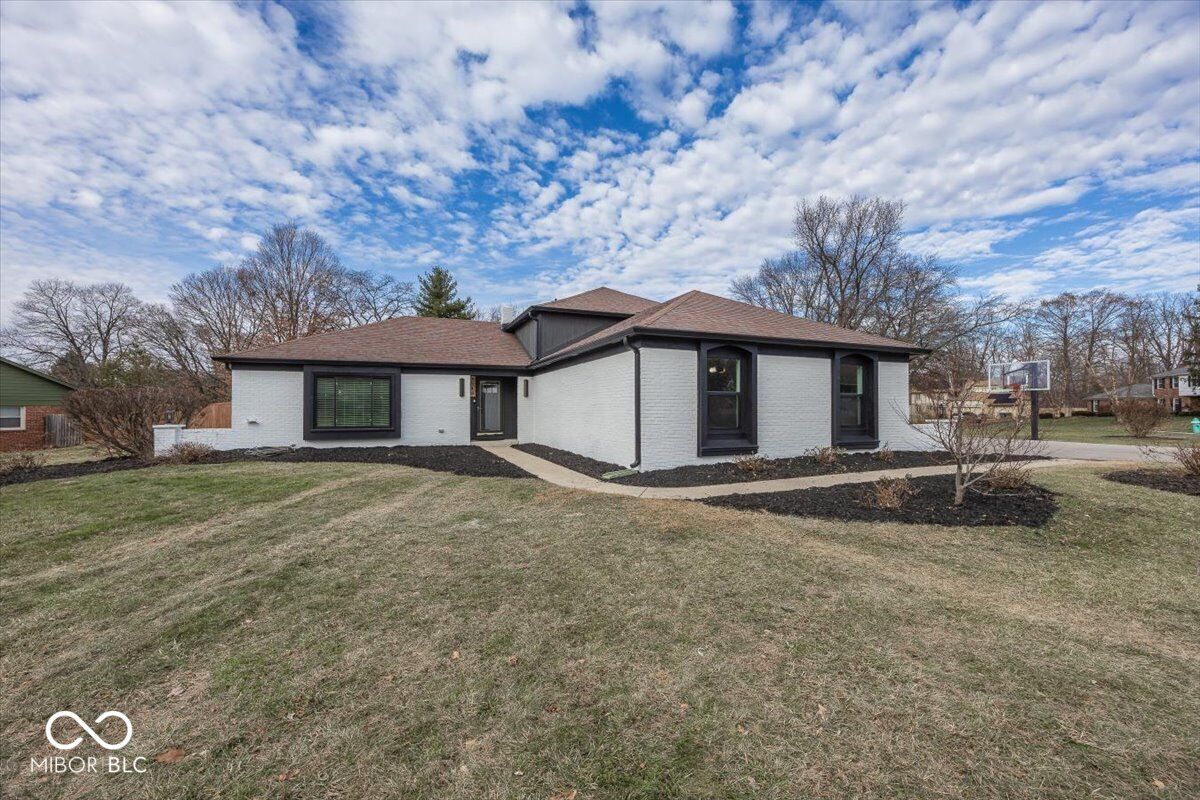 Property Photo:  5940 Cape Cod Court  IN 46250 