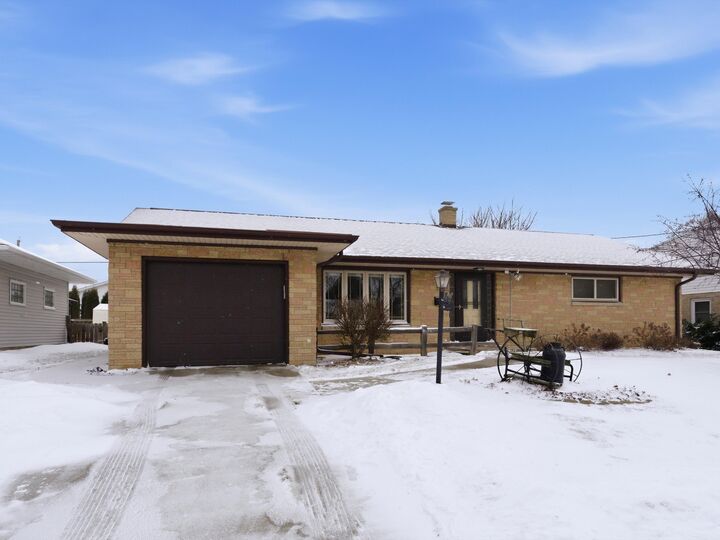 Property Photo: 1223 S 25th St WI 54220