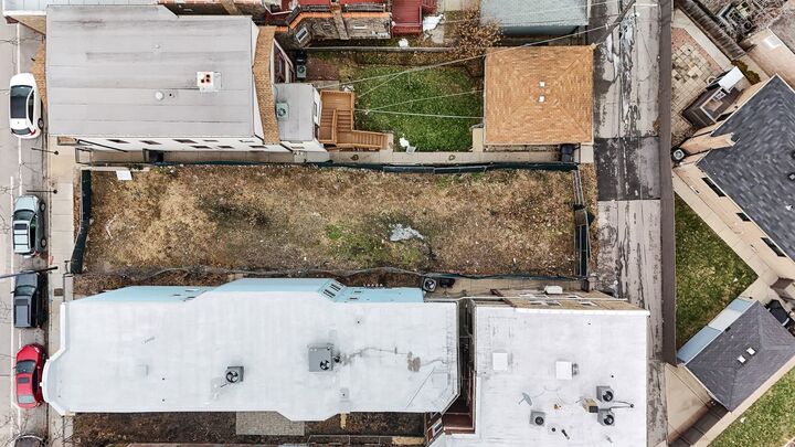 Property Photo:  3675 N Elston Avenue  IL 60618 