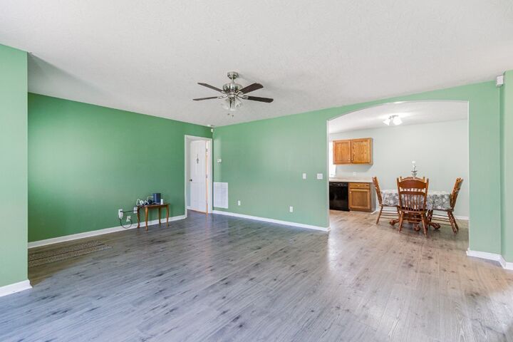 Property Photo:  129 Buck Ln  TN 37083 