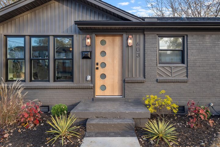 Property Photo:  603 N 5th St  TN 37207 