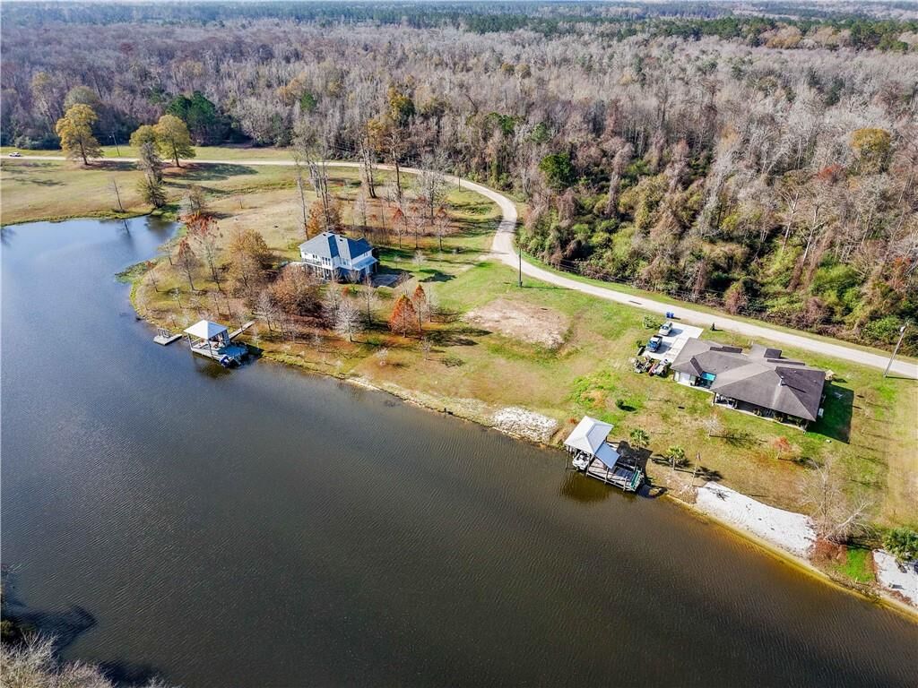 Property Photo:  226 Kokomo Lane  LA 70431 