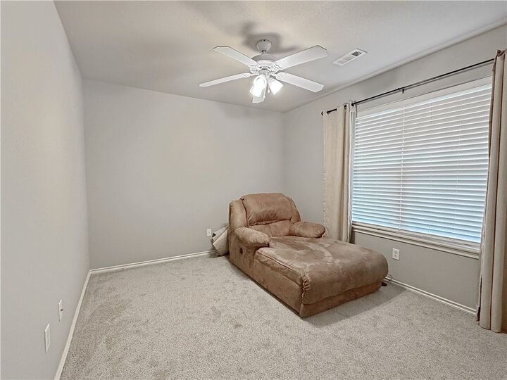 Property Photo:  603 E Sandalwood Street  AR 72758 