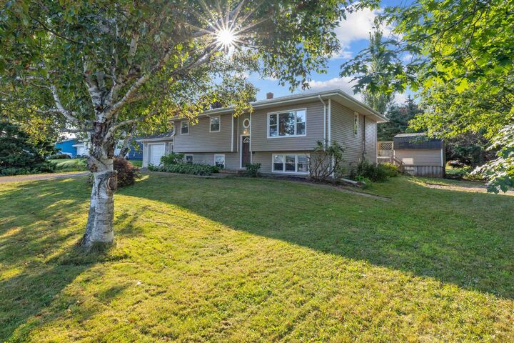 5 Ferguson Drive — photo 1