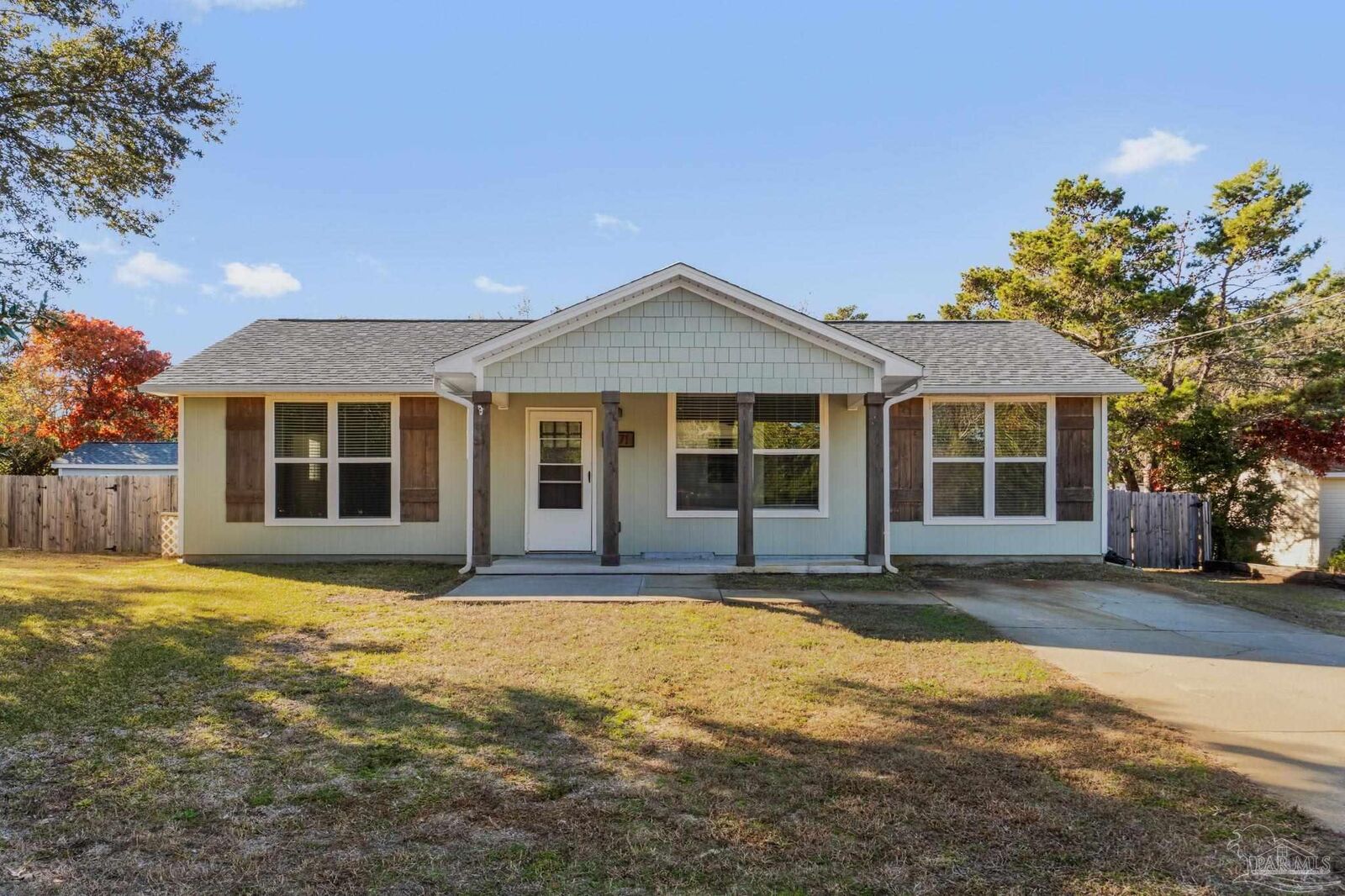 Property Photo:  1671 Tuscon Ct  FL 32563 