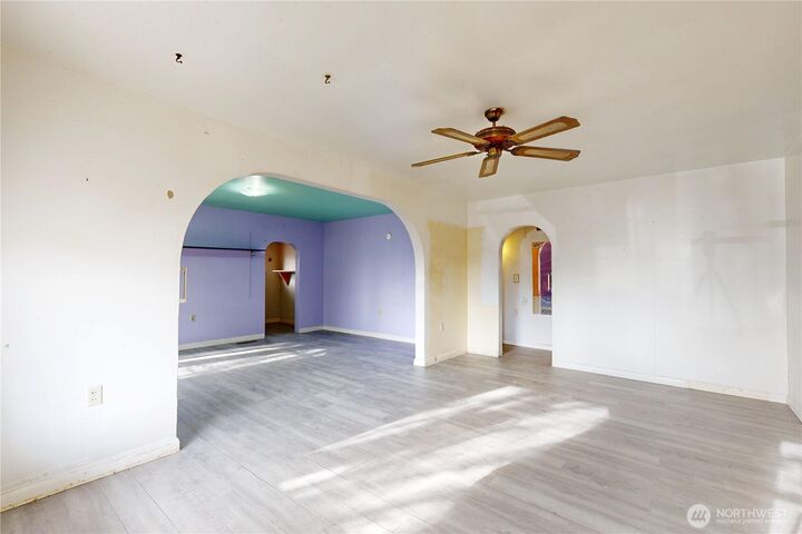 Property Photo: 702 Wilson Street WA 99362