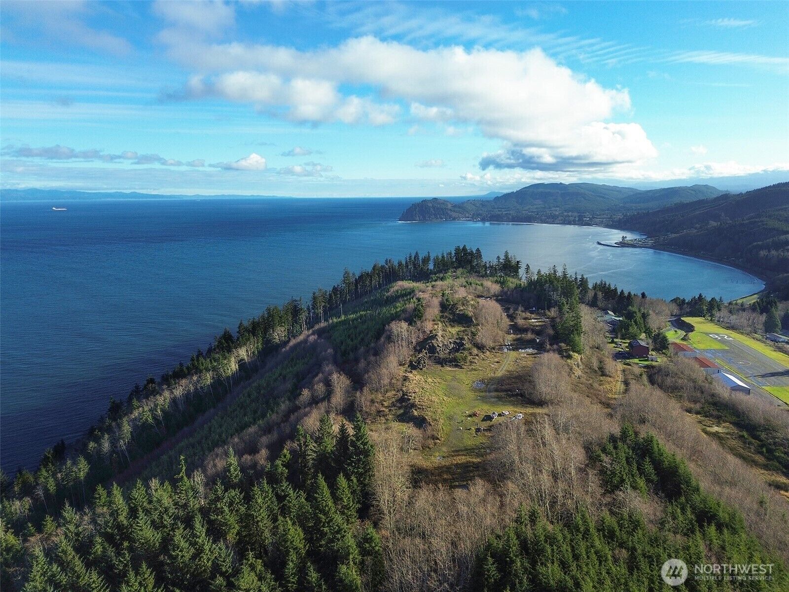 Property Photo:  468 S Sekiu Airport Road  WA 98381 