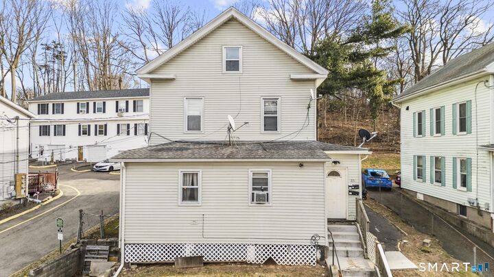 Property Photo: 80 Willow Street CT 06450
