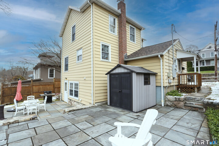Property Photo:  52 Jefferson Avenue  CT 06810 
