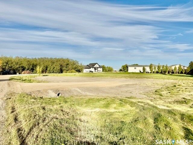 Property Photo:  10 Humboldt Lake Crescent  SK S0K 2A0 