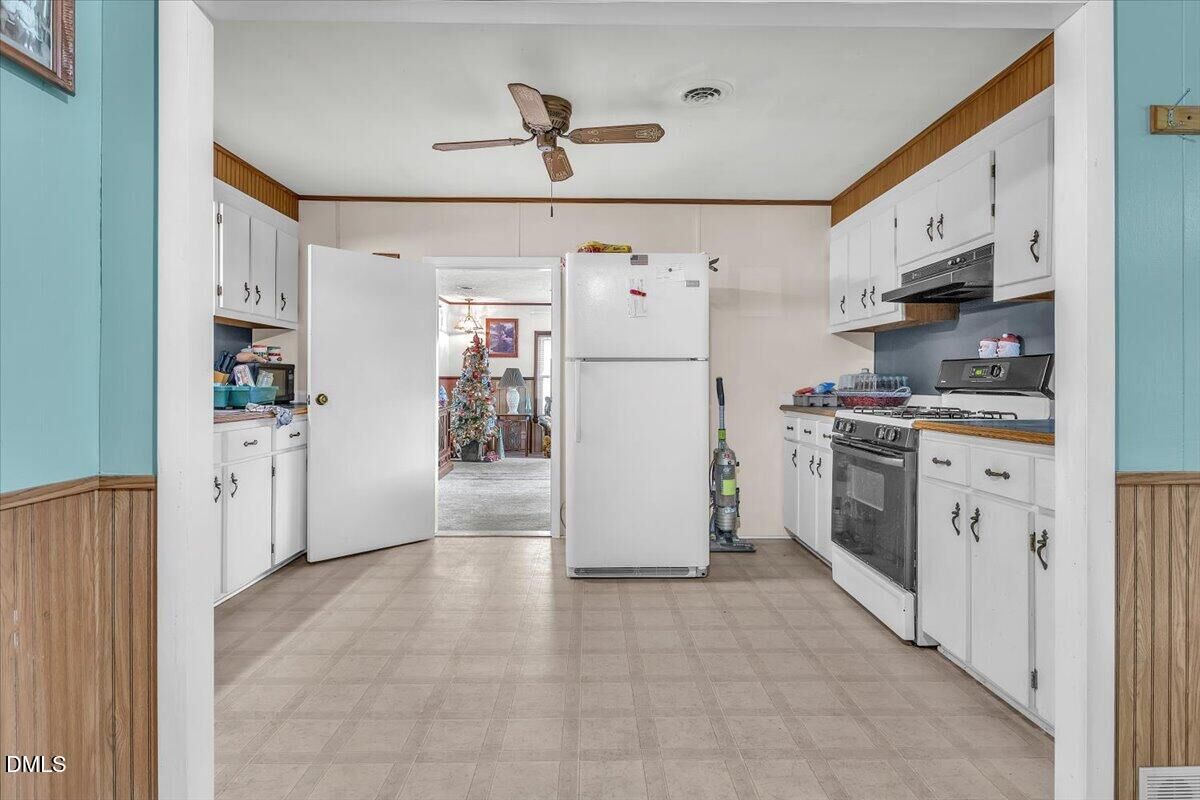 Property Photo:  113 Pine Tree Road  NC 28360 