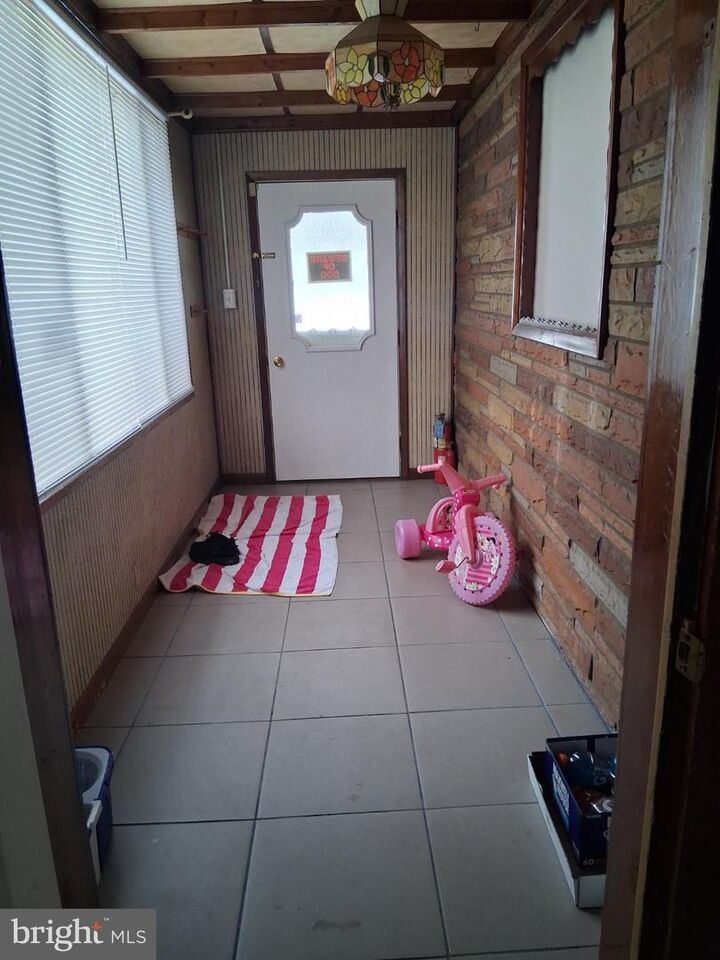 Property Photo: 265 View Street PA 15902