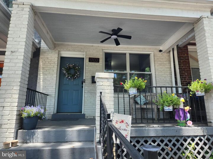 Property Photo:  1702 Lang Place NE  DC 20002 