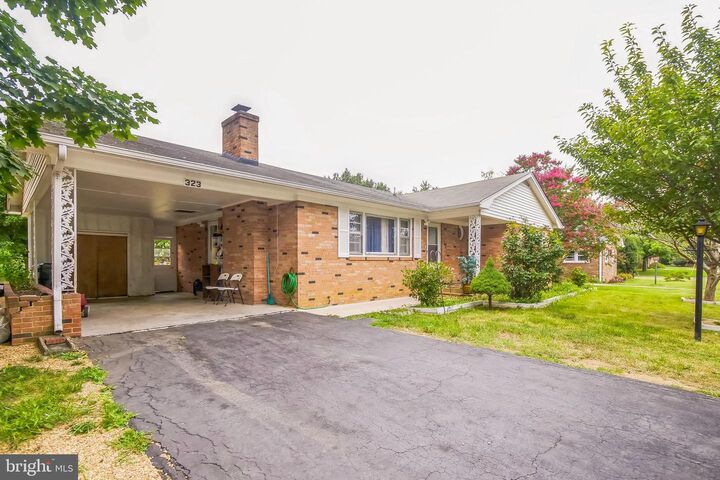 Property Photo:  323 Russelcroft Road  VA 22601 