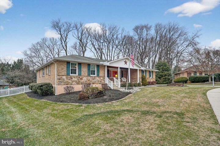 Property Photo:  2816 Landon Drive  DE 19810 