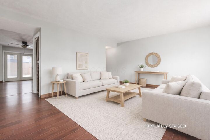 Property Photo:  634 Dlyn Street  OH 43228 