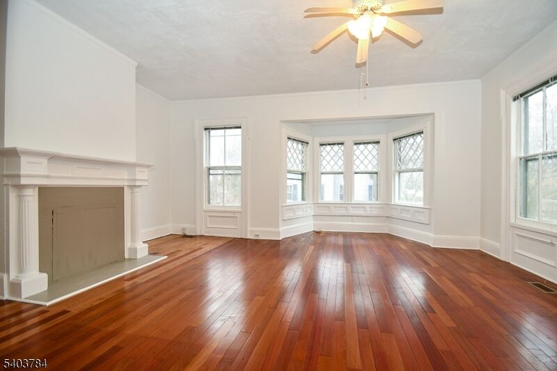 Property Photo:  1176 Woodland Ave 1A  NJ 07060 