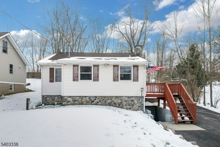 Property Photo:  32 Overlook Road  NJ 07480 