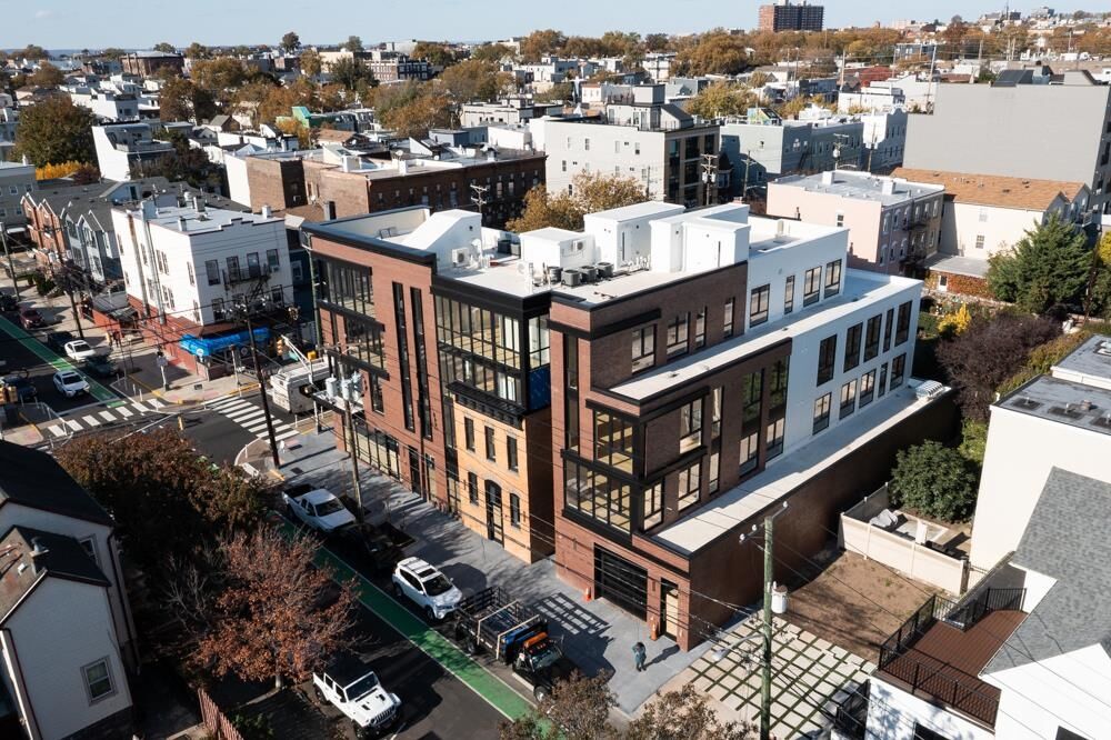 Property Photo:  10 South St 202  NJ 07307 