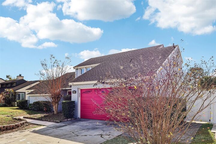 Property Photo: 8812 S Shadow Bay Drive FL 32825