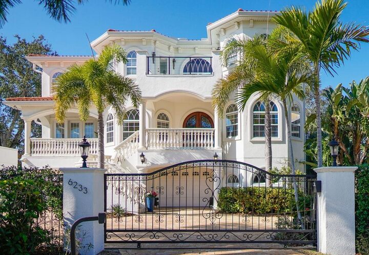 Property Photo:  6233 Bayshore Boulevard  FL 33611 