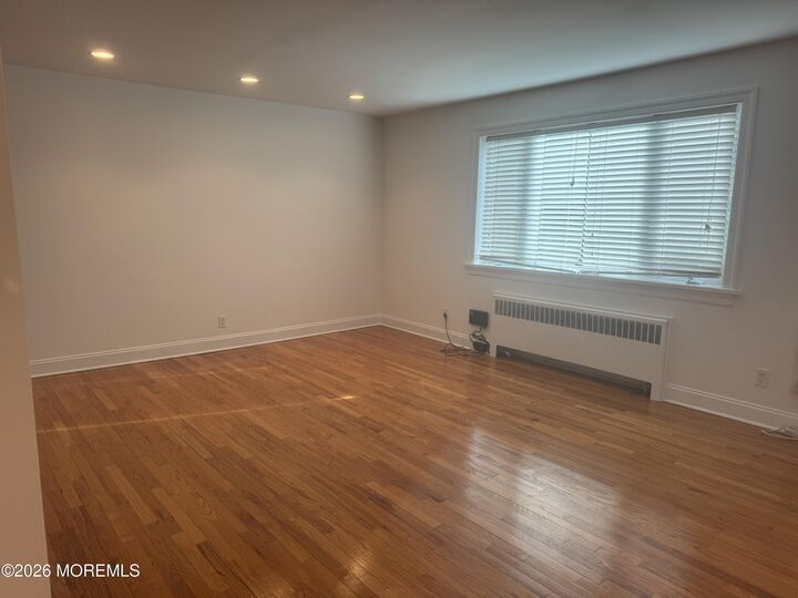 Property Photo:  283 Spring Street 5B  NJ 07701 