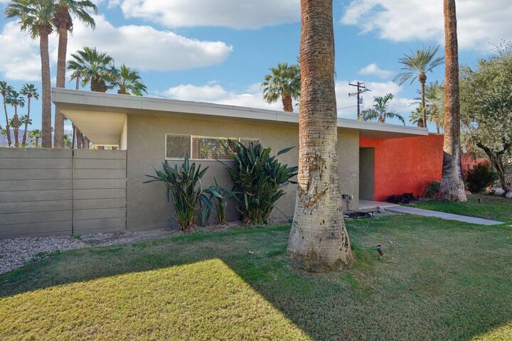 Property Photo:  74645 Yucca Tree Drive  CA 92260 