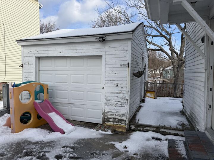 Property Photo:  91 Brook Street  ME 04073 