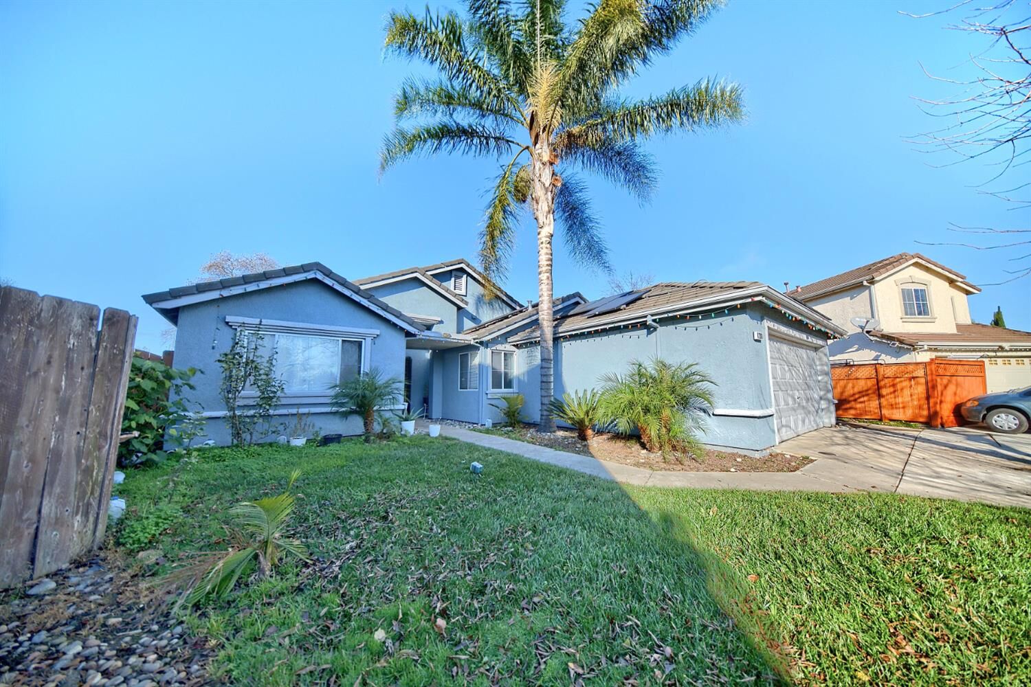 Property Photo: 1238 Woodbury Lane CA 95206