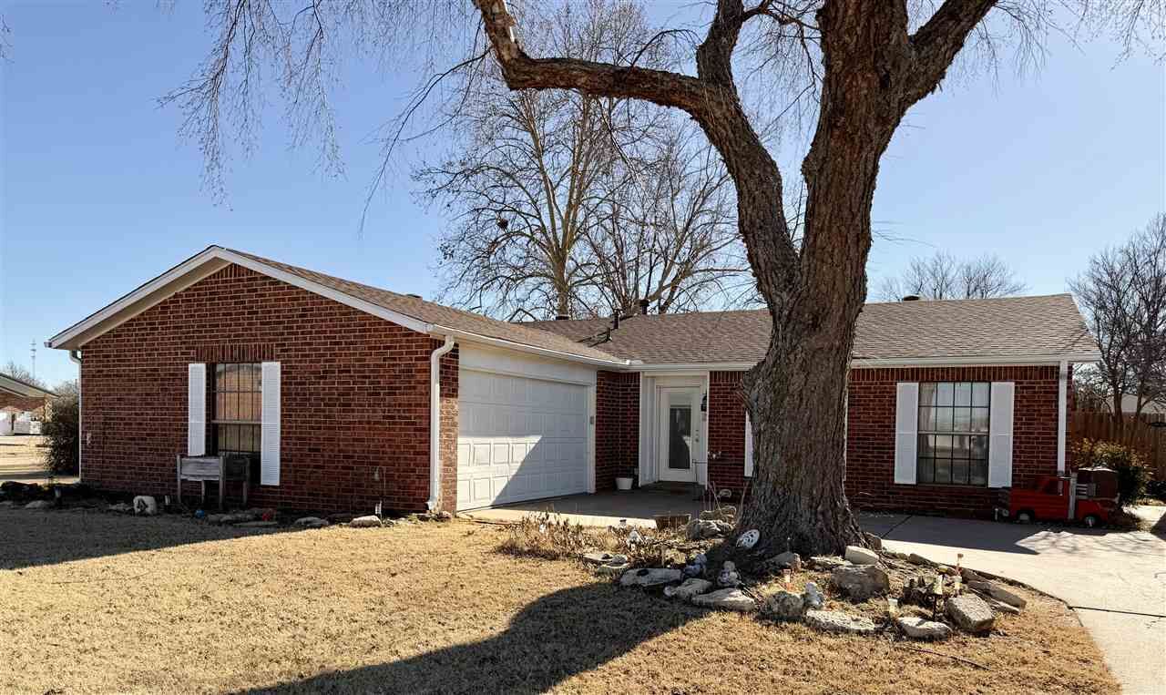 Property Photo: 201 Jester Rd OK 74653