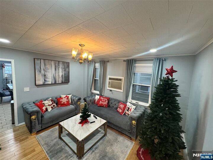 Property Photo:  460 Avenue E 1  NJ 07002 