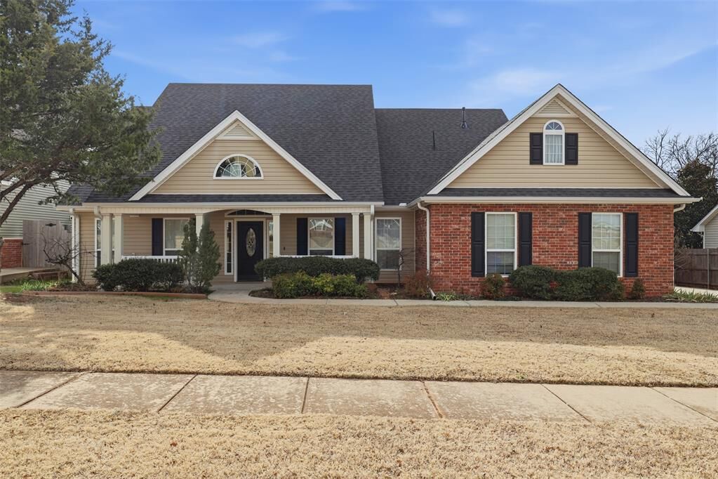 Property Photo:  512 Yarmouth Road  OK 73071 