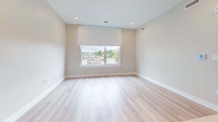 Property Photo:  211 Green St. 508  MA 02130 