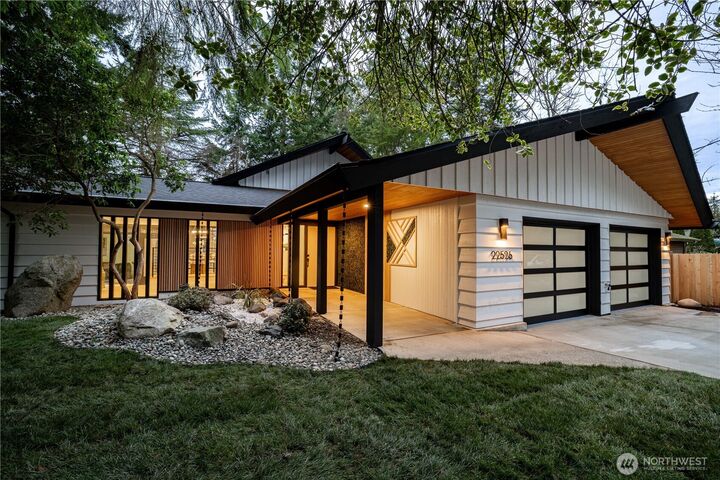 Property Photo:  22526  98th Avenue W  WA 98020 