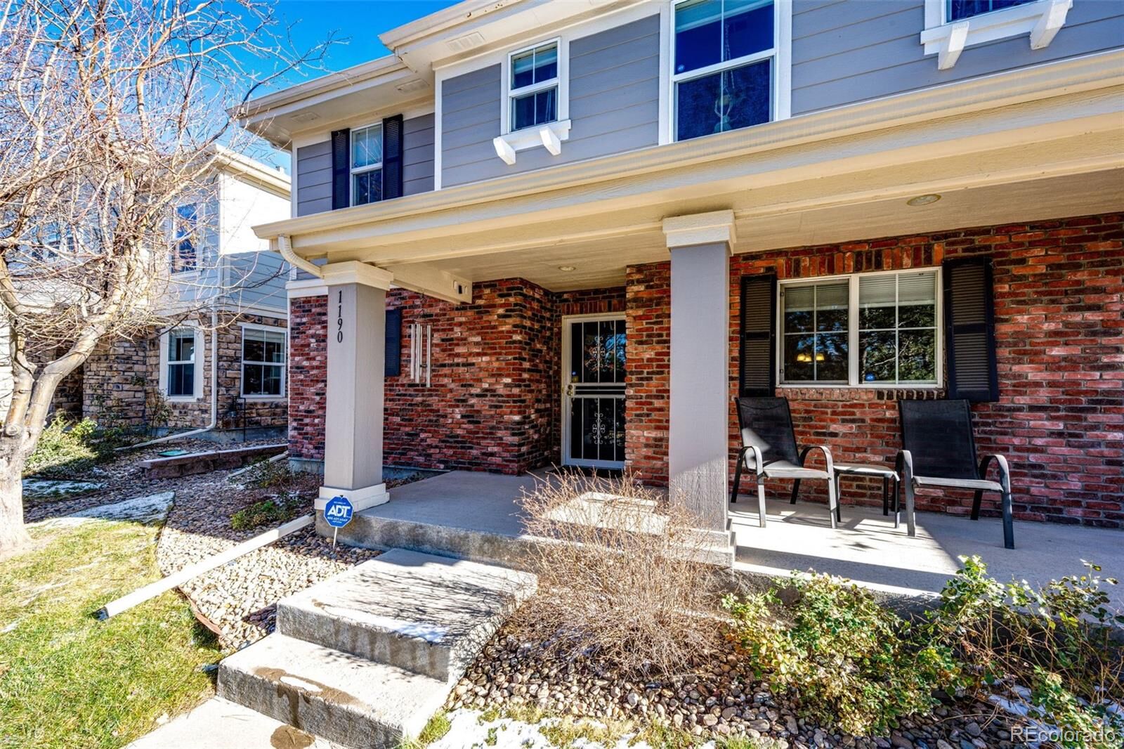 Property Photo:  1190 S Pitkin Way  CO 80017 