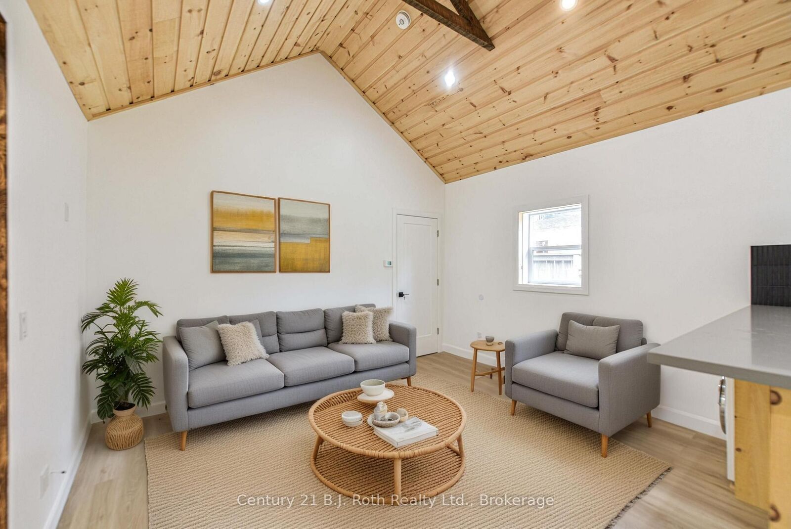 Property Photo:  274 Mississaga Street W Unit C  ON L3V 3B8 