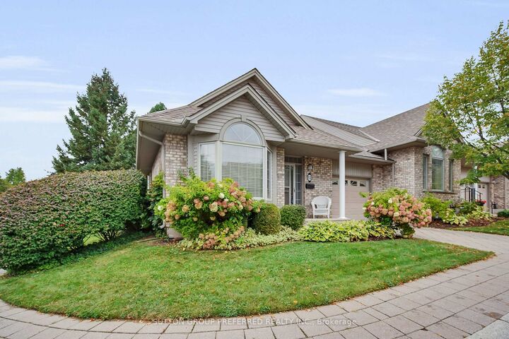 Property Photo: 800 Commissioners Road W 12 ON N6K 1C2