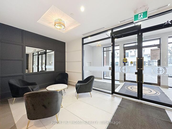Property Photo:  208 Main St Unionville Street Ph02  ON L3R 6J8 