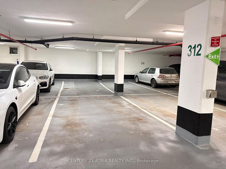 Property Photo:  18 Water Walk Drive 1008  ON L3R 6L5 