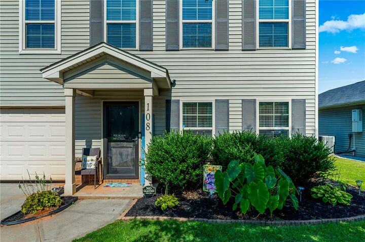 Property Photo:  108 Traditions Boulevard  SC 29625 