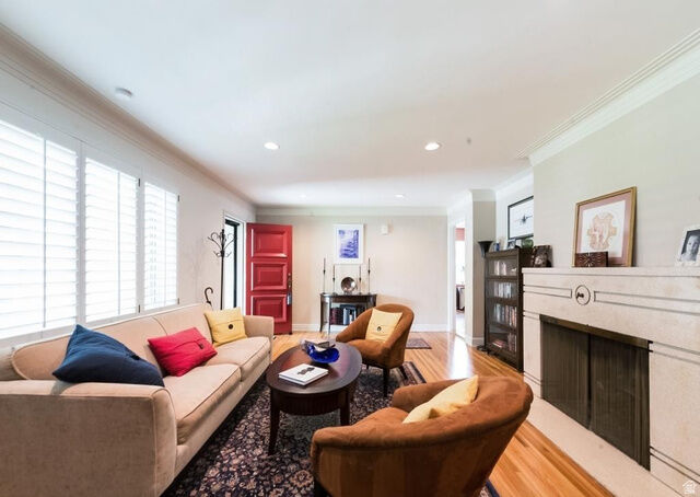 Property Photo:  866 S 2300 E  UT 84108 