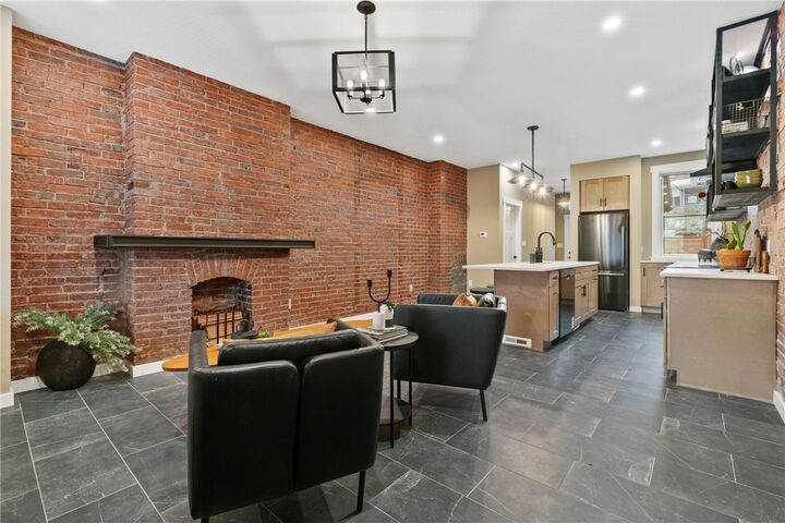 Property Photo: 3361 Parkview Ave PA 15213