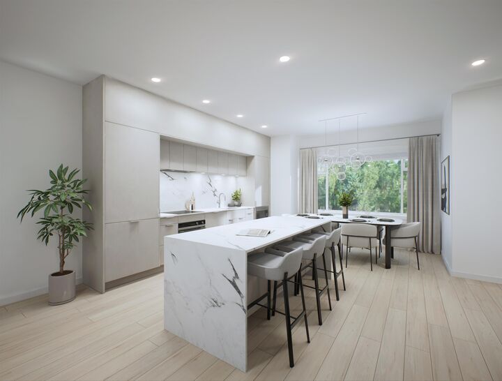 Property Photo:  433 E 3rd Street 104  BC V7L 1G3 