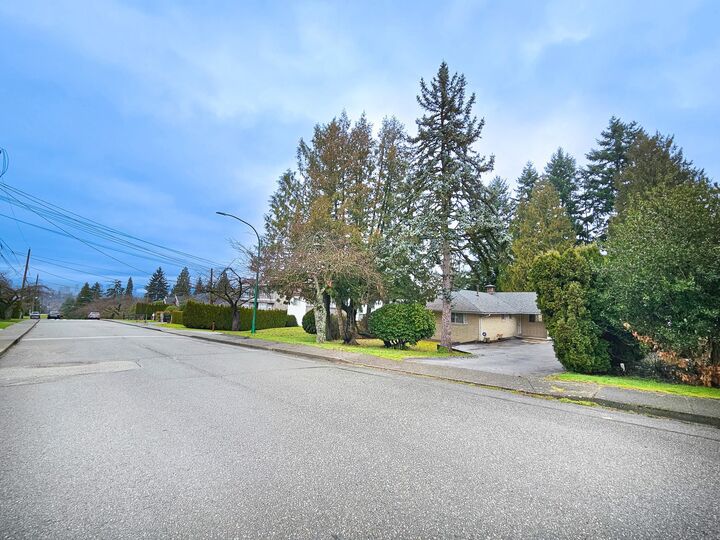 Property Photo: 6128 Malvern Avenue BC V5E 3E8