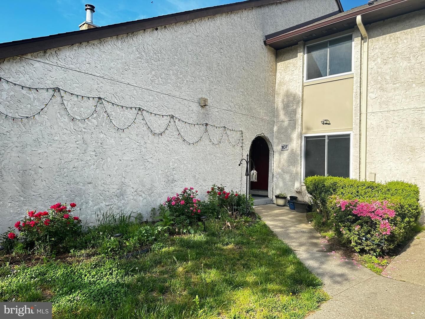 Property Photo:  107 Thoreau Drive  NJ 08536 