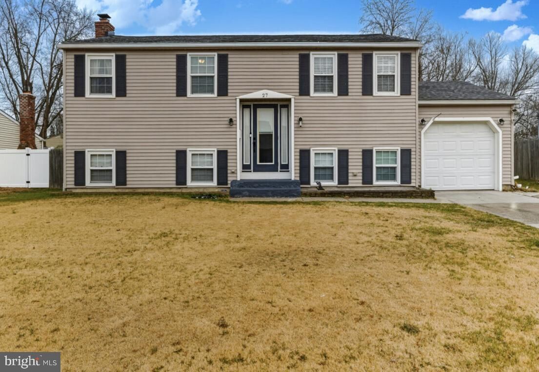 Property Photo: 27 Lincoln Drive Ls NJ 08021